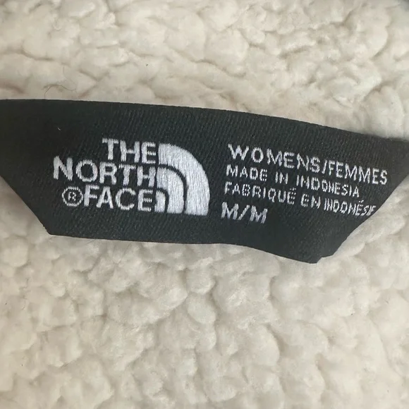 The North Face Sherpa lined Water Repellant Vest - Picture 3 of 3